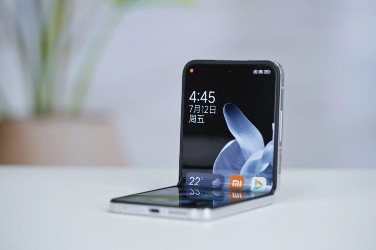 Xiaomi Mix Flip